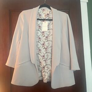 Elegant Women's Blazer